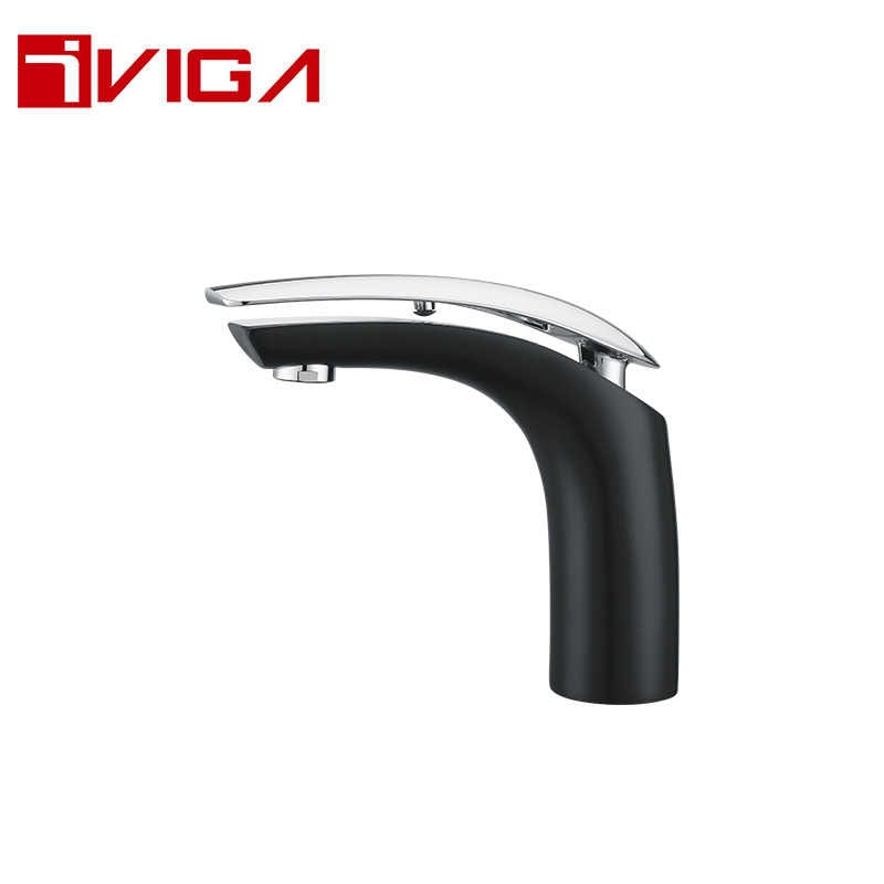 761100BBC Chrome And Black In One Basin Faucet