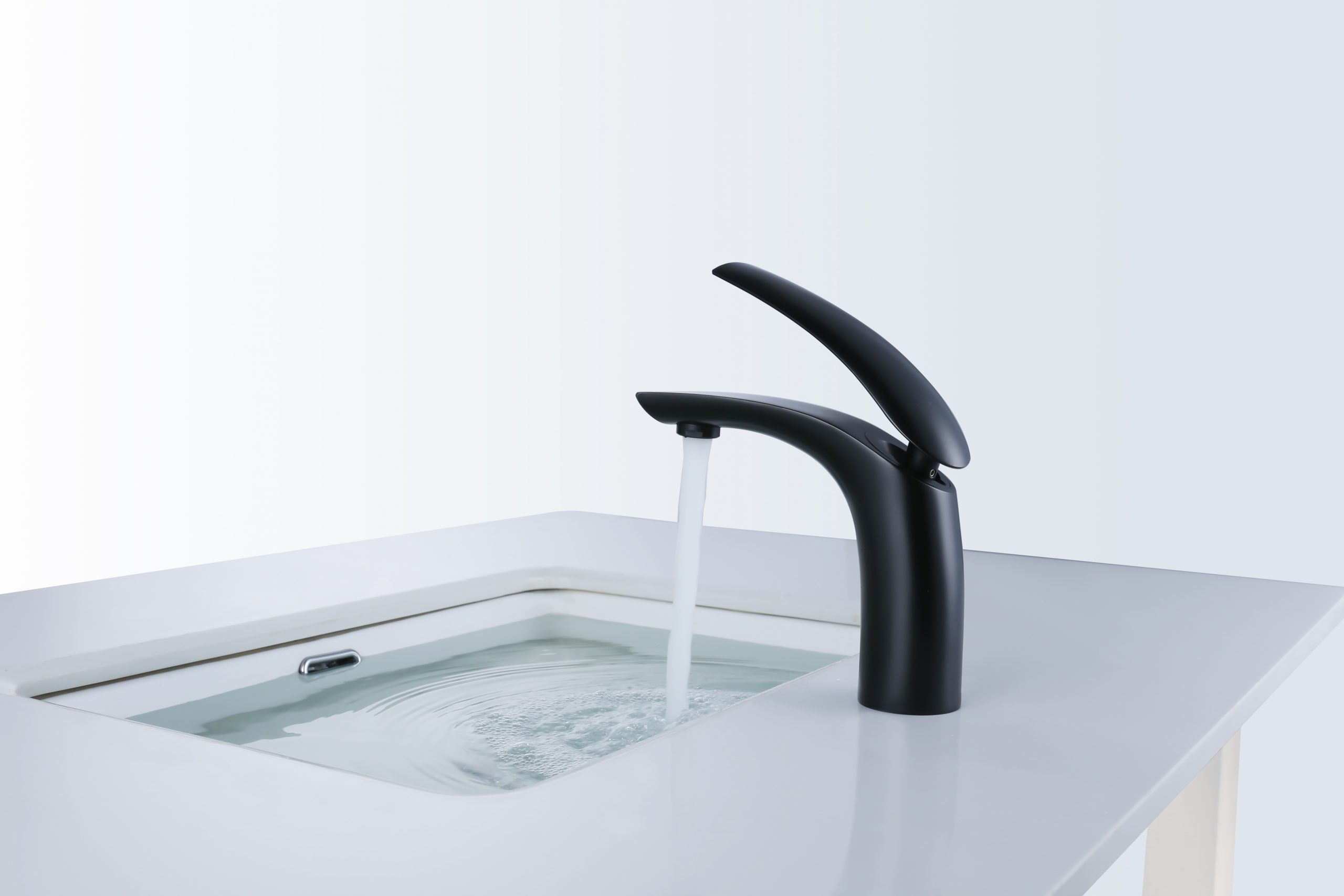 Matte black brass bathroom wash basin mixer - Best Bathroom Faucet Products - 3