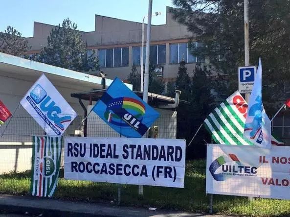 Italian Sanitary Ware Factory Staff Strike March, Germany's Deger Group Pledges Stock To Pay Off Debt, Kohler Indonesia Factory To Operate In 2019, Indian Company Plans To Build New Bathroom Factory In Dubai Next Year - Blog - 1